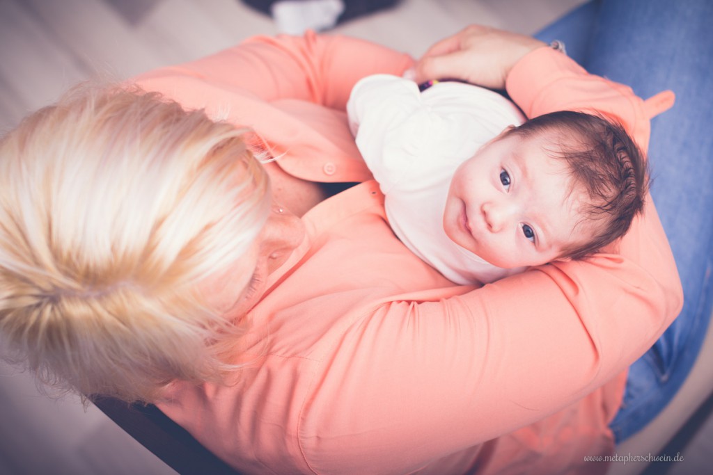 Babyshooting mit der kleinen Jona Eleen und ihren Eltern 2015 - Fotografie metapherschwein.de