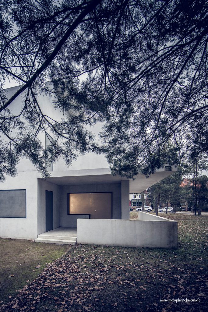 Bauhaus Meisterhaussiedlung von Walter Gropius in Dessau | © Michael Eichhorn