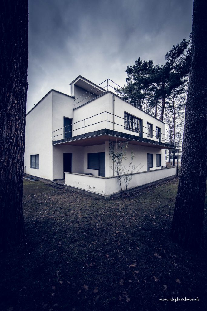Bauhaus Meisterhaussiedlung von Walter Gropius in Dessau | © Michael Eichhorn