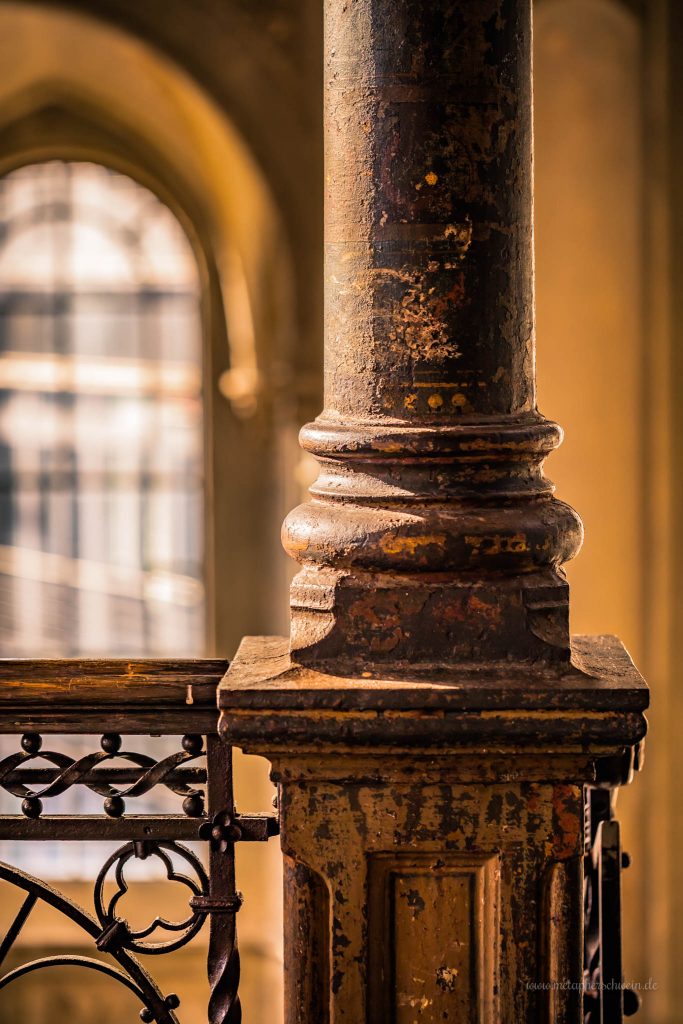 Gusseiserne Stützpfeiler im Treppenhaus der Cumberlandschen Galerie Hannover