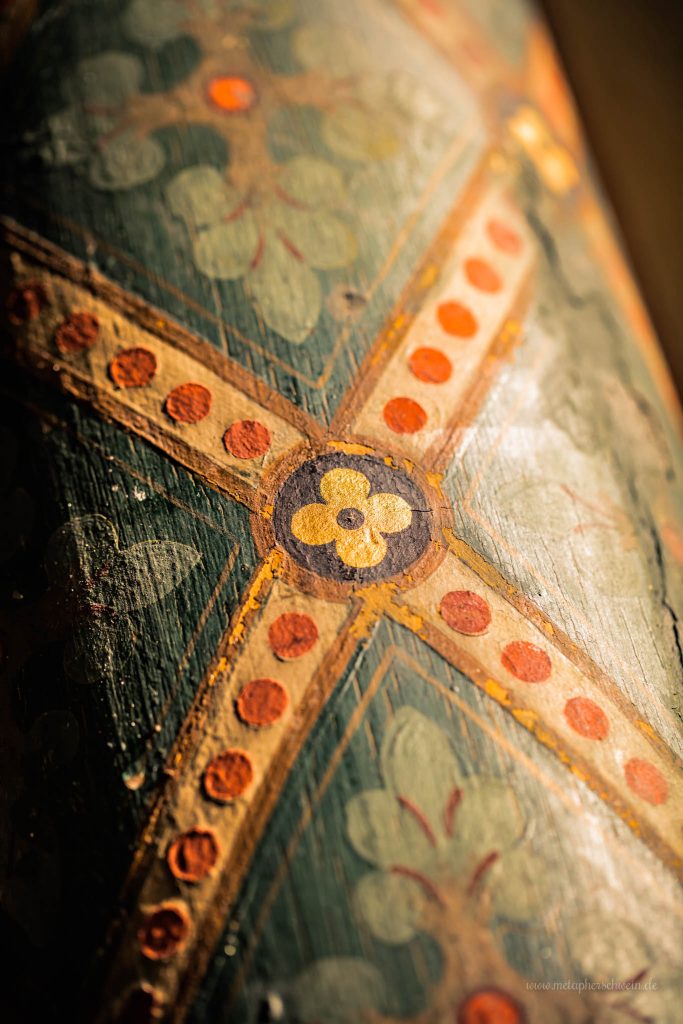 Restaurierte Bemalung der Stützpfeiler in der Cumberlandschen Galerie Hannover