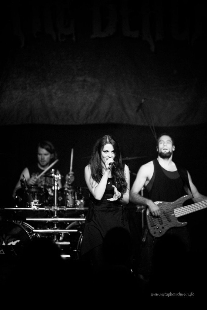 Beyond the Black auf dem Autumn Moon Festival 2015 in Hameln | www.metapherschwein.de