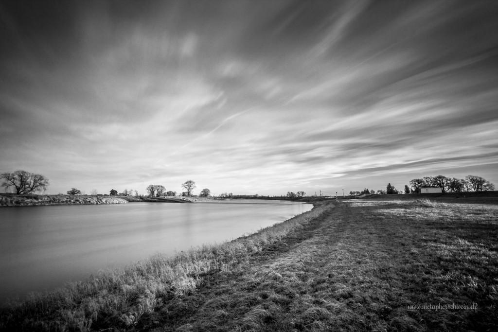 Dommitzscher Fährübergang an der Elbe nach Prettin (Brandenburg) | www.metapherschwein.de, © 2015 Michael Eichhorn