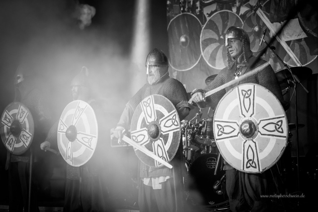 Leaves’ Eyes auf dem Autumn Moon Festival 2015 in Hameln | www.metapherschwein.de