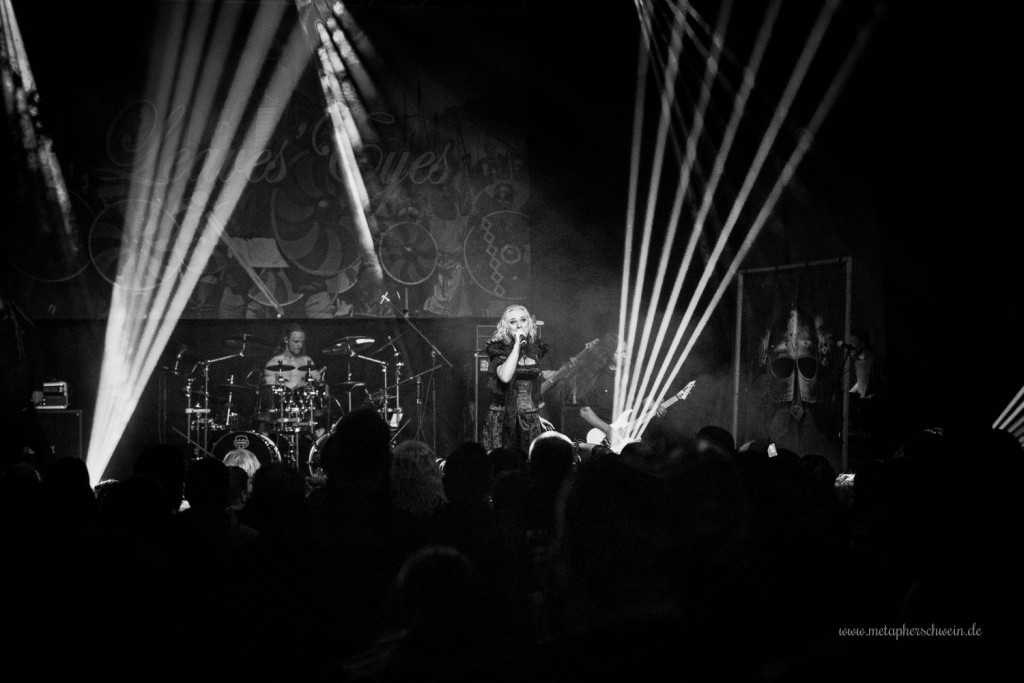 Leaves’ Eyes auf dem Autumn Moon Festival 2015 in Hameln | www.metapherschwein.de