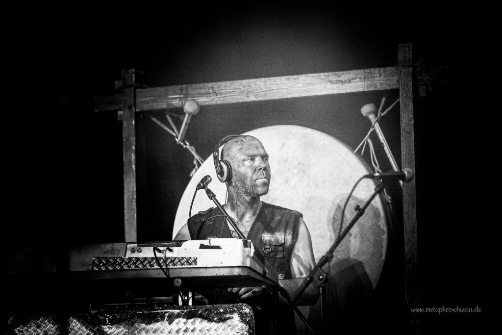 Tanzwut auf dem Autumn Moon Festival 2015 in Hameln | www.metapherschwein.de